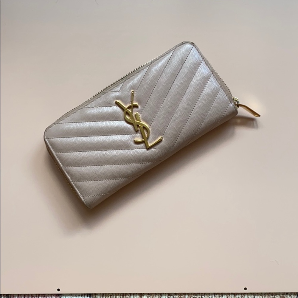 YSL blush chevron long zip wallet - Picture 8 of 11